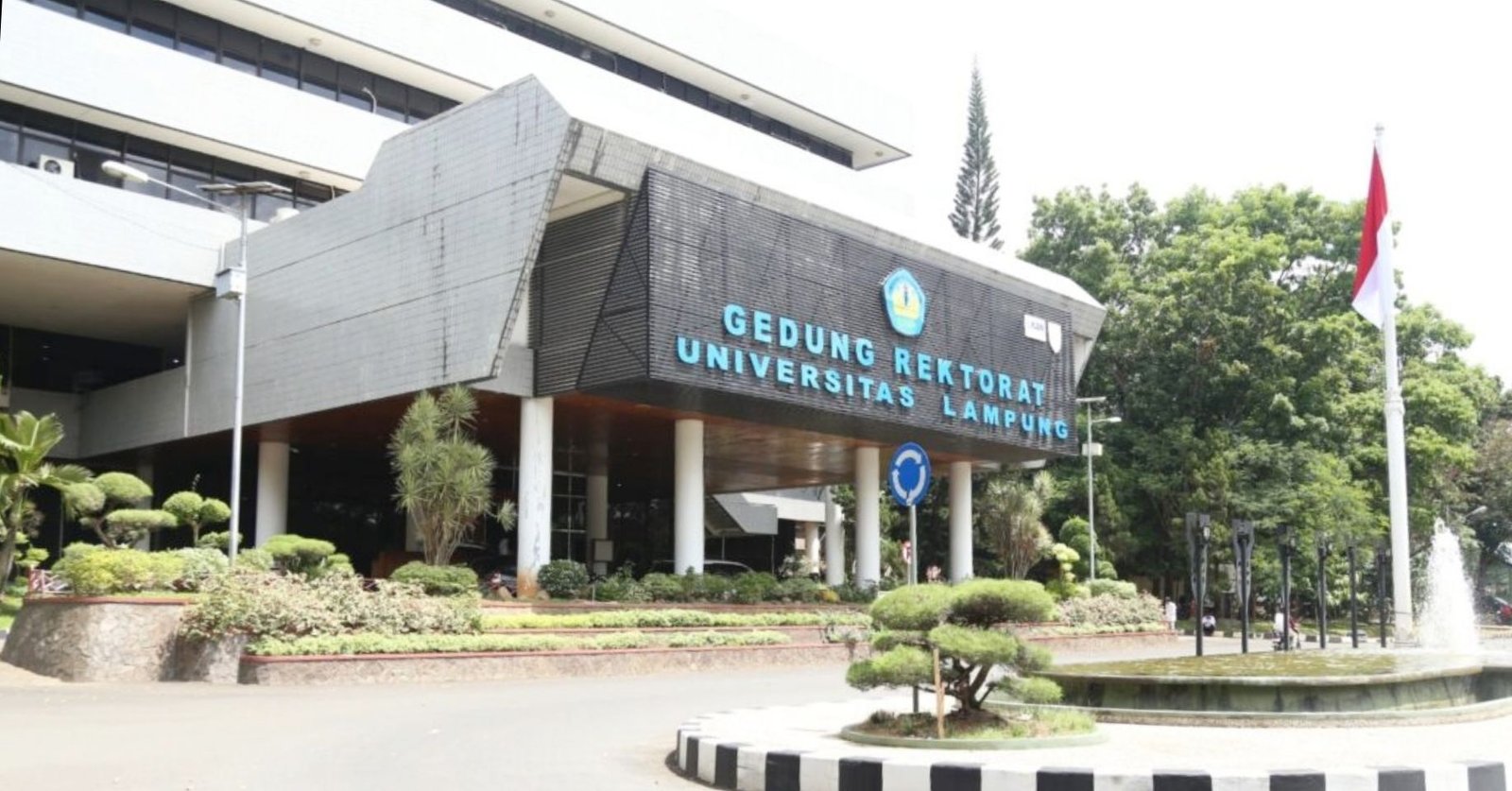 Keren Unila Masuk Tiga Besar Universitas Terbaik Di Sumatra Versi Qs